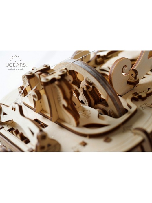 фото 3D деревянный конструктор UGEARS Харди-Гарди
